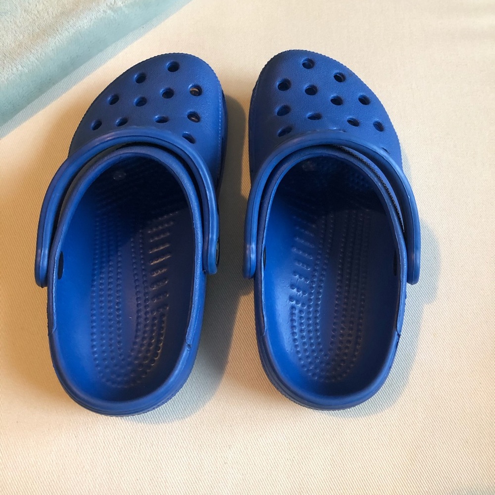 CROCS!! - Picture 2 of 7